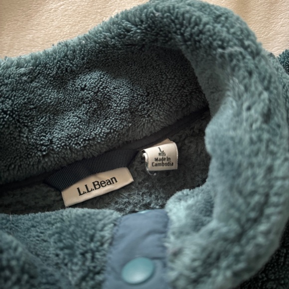 L.L. Bean Hi-Pile Fleece Pullover | large | mossy pine green - Picture 7 of 8